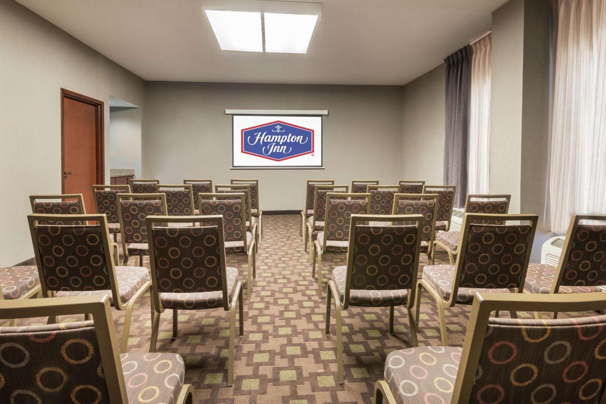 Hampton Inn Charlotte University Place Extérieur photo
