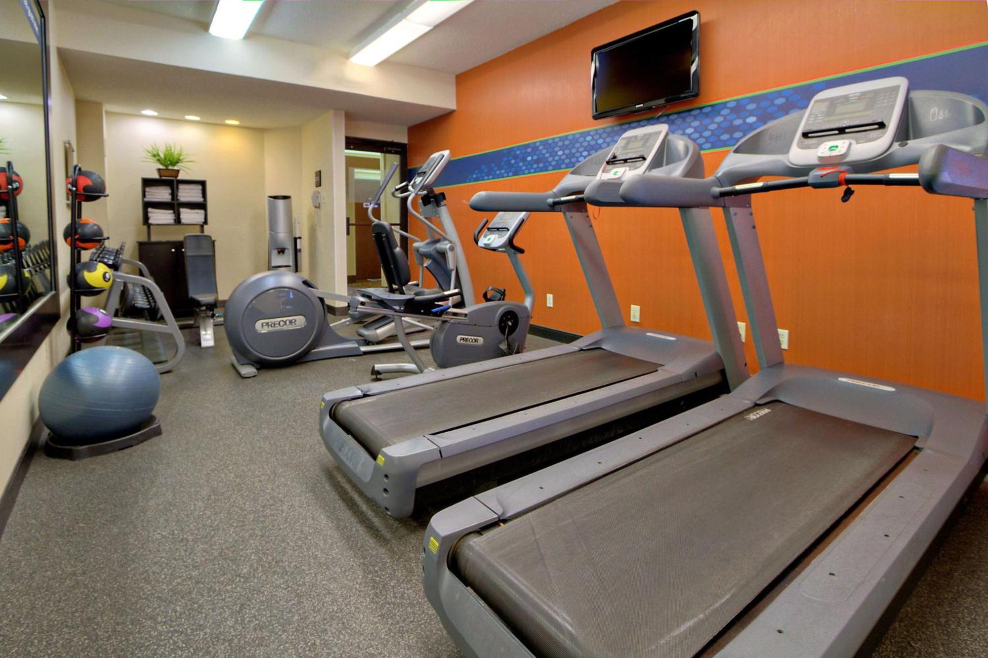 Hampton Inn Charlotte University Place Extérieur photo